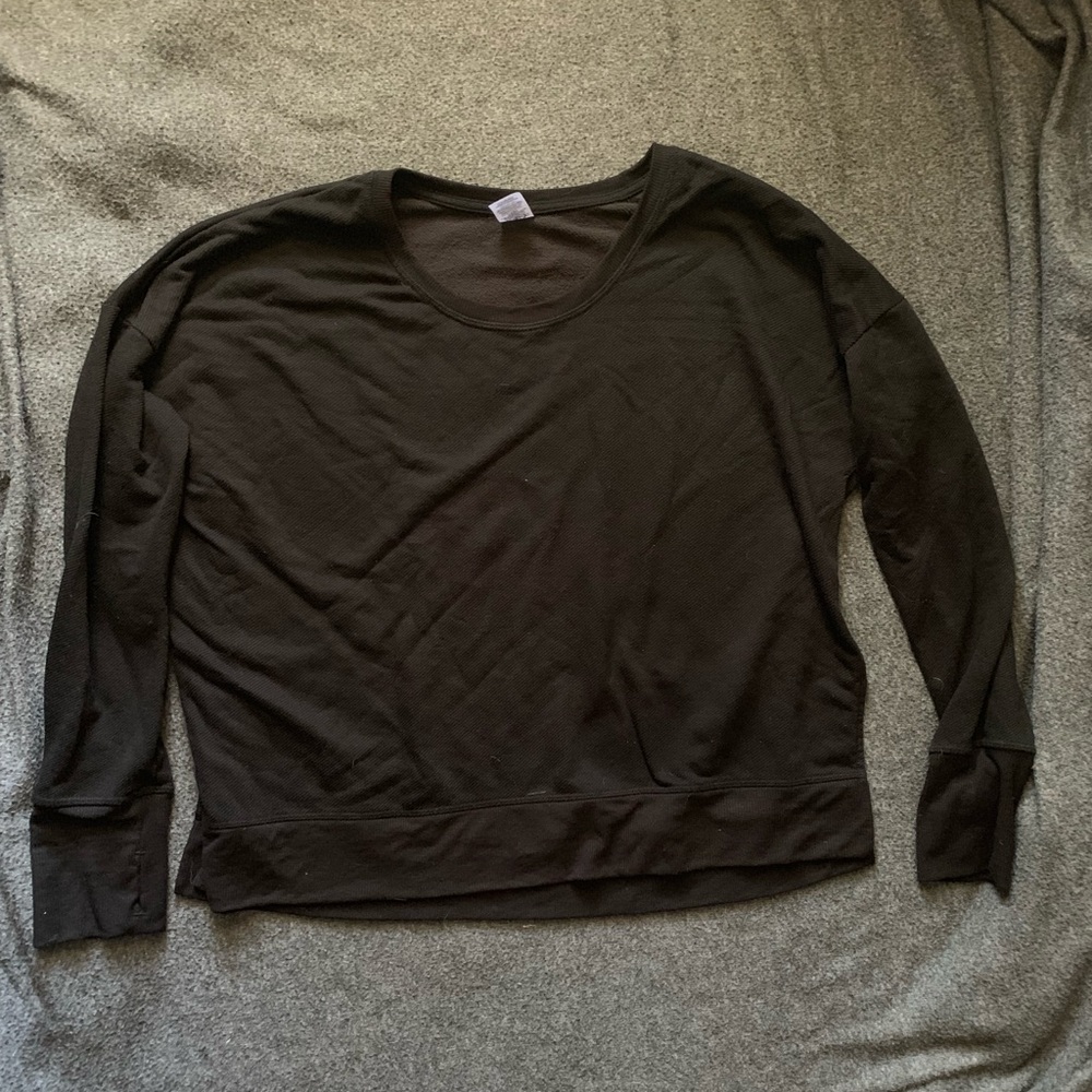 BLACK ATHLETIC SWEATER